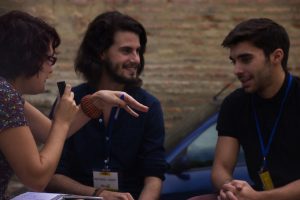 Entrevista con Marino Darés y Héctor Juezas durante el Almería Western Film Festival. Fotografía de Carlos Freire